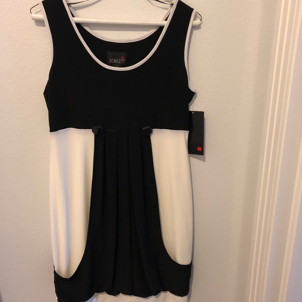 Scarlett black and white bubble dress NEW!